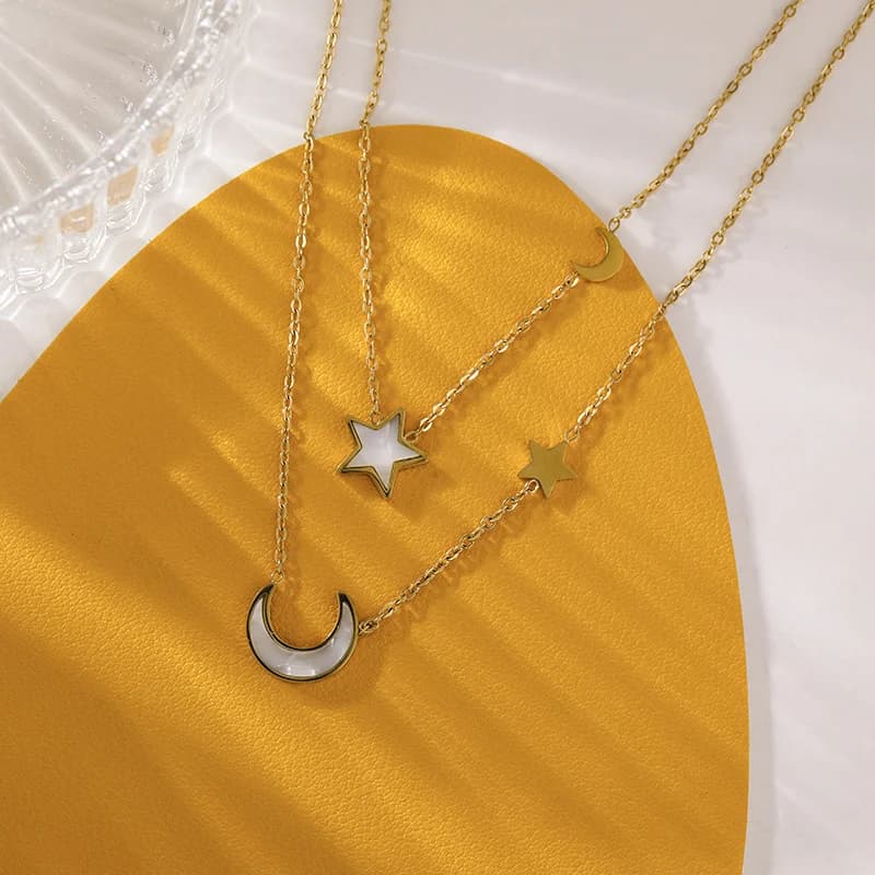 Balloon Dog Pendant Necklace